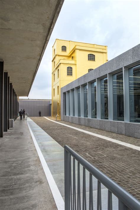 fondazione prada orari apertura|prada rem koolhaas.